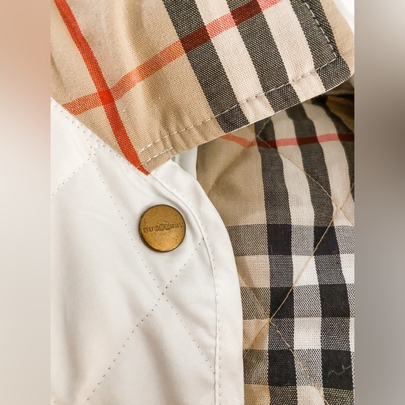 Authentic BURBERRY XS Quilted Barn Jacket, Cream Ivory Off-White - Picture 8 of 15